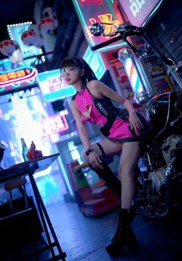 女生宿舍李采潭