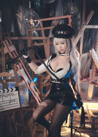 美女脱一干二净
