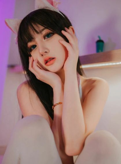 被老外添嫩苞添高潮的