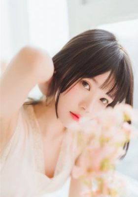 特别的她