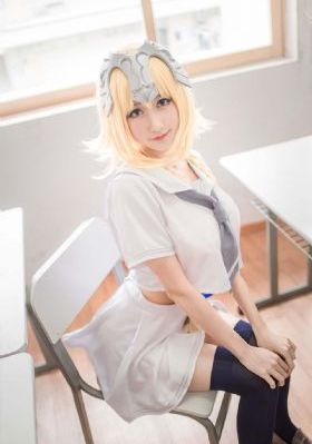japanesehd娇小第一次