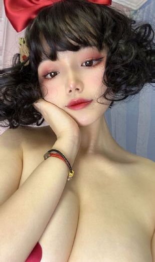 善良的女秘书的目的